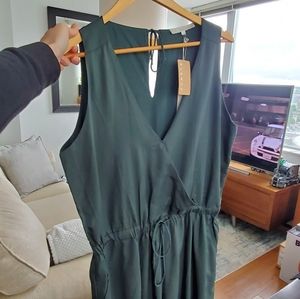 MONK & LOU Tencel Jumper in "Cedar" L